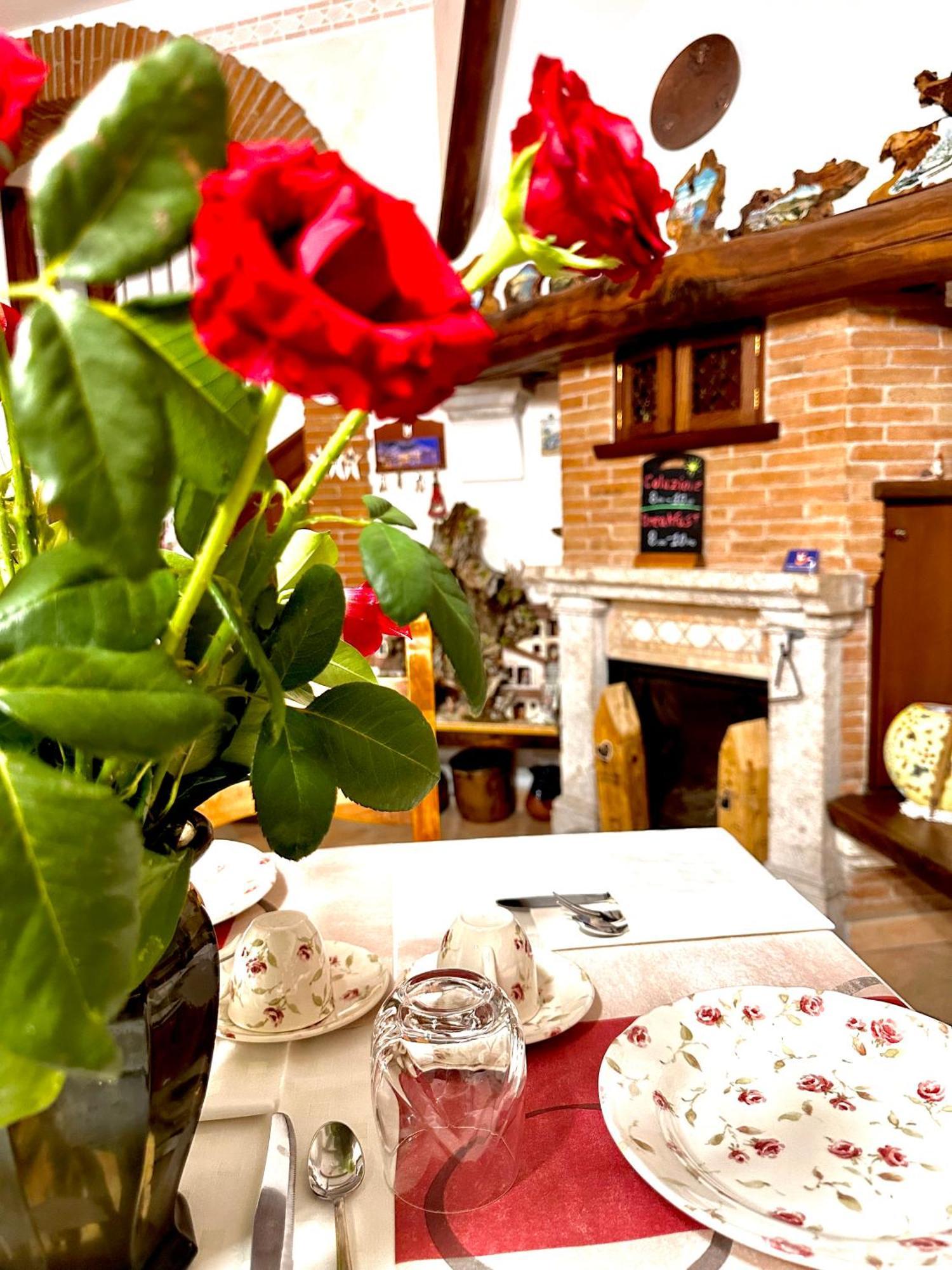 Il Ritrovo Delle Volpi Bed & Breakfast Аджерола Екстериор снимка