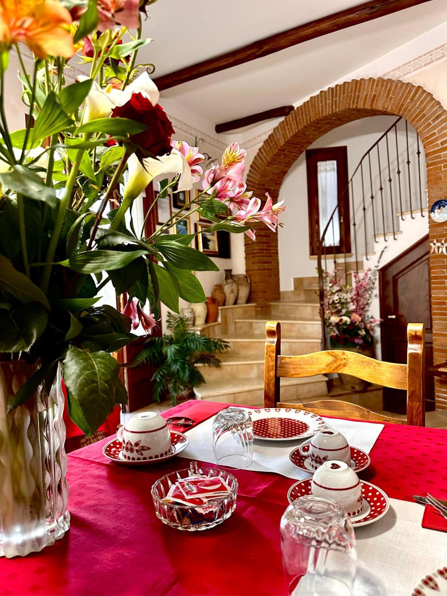 Il Ritrovo Delle Volpi Bed & Breakfast Аджерола Екстериор снимка