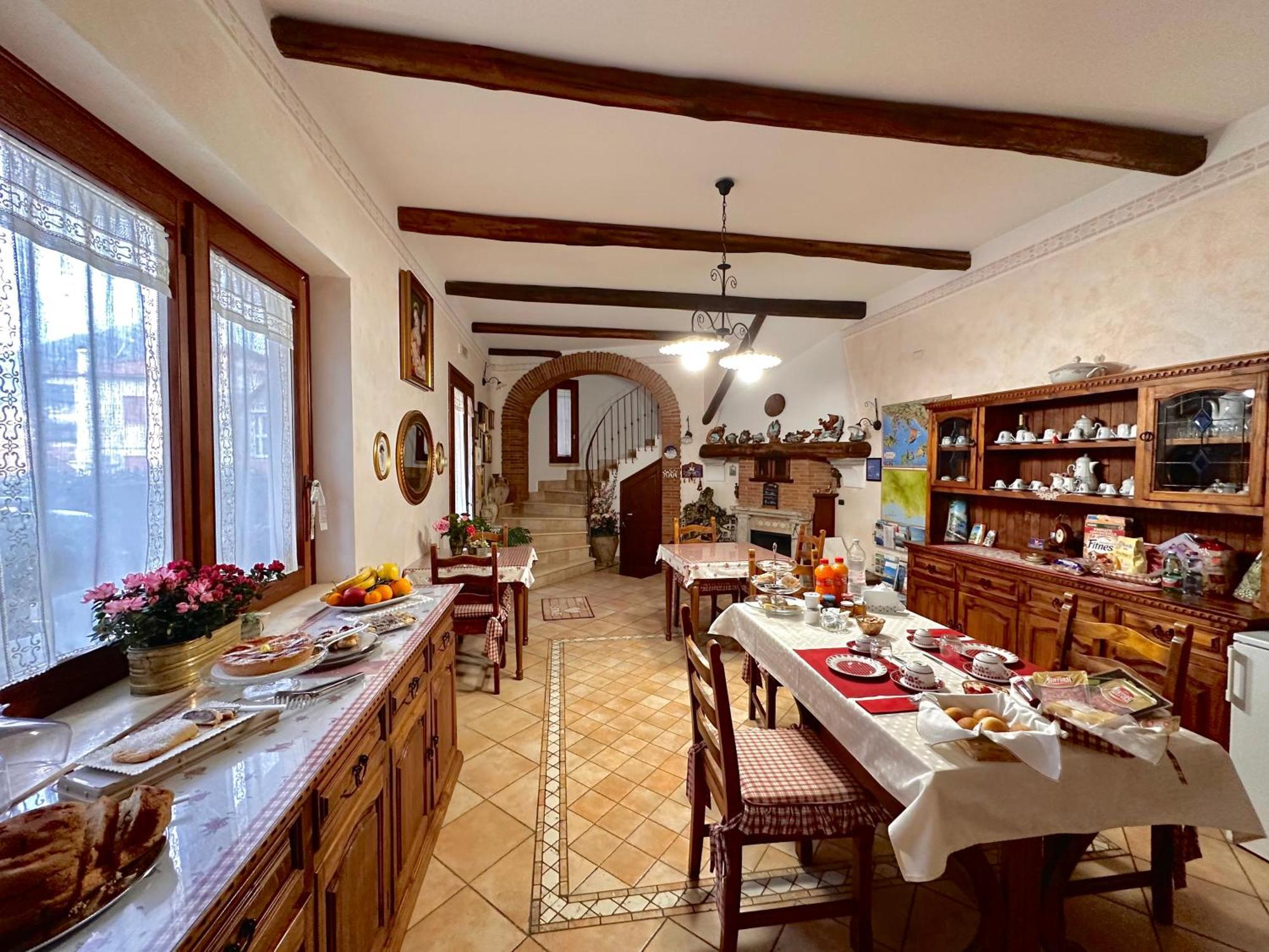 Il Ritrovo Delle Volpi Bed & Breakfast Аджерола Екстериор снимка