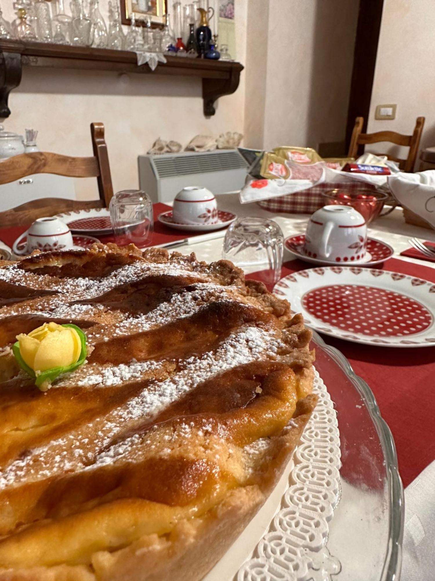 Il Ritrovo Delle Volpi Bed & Breakfast Аджерола Екстериор снимка