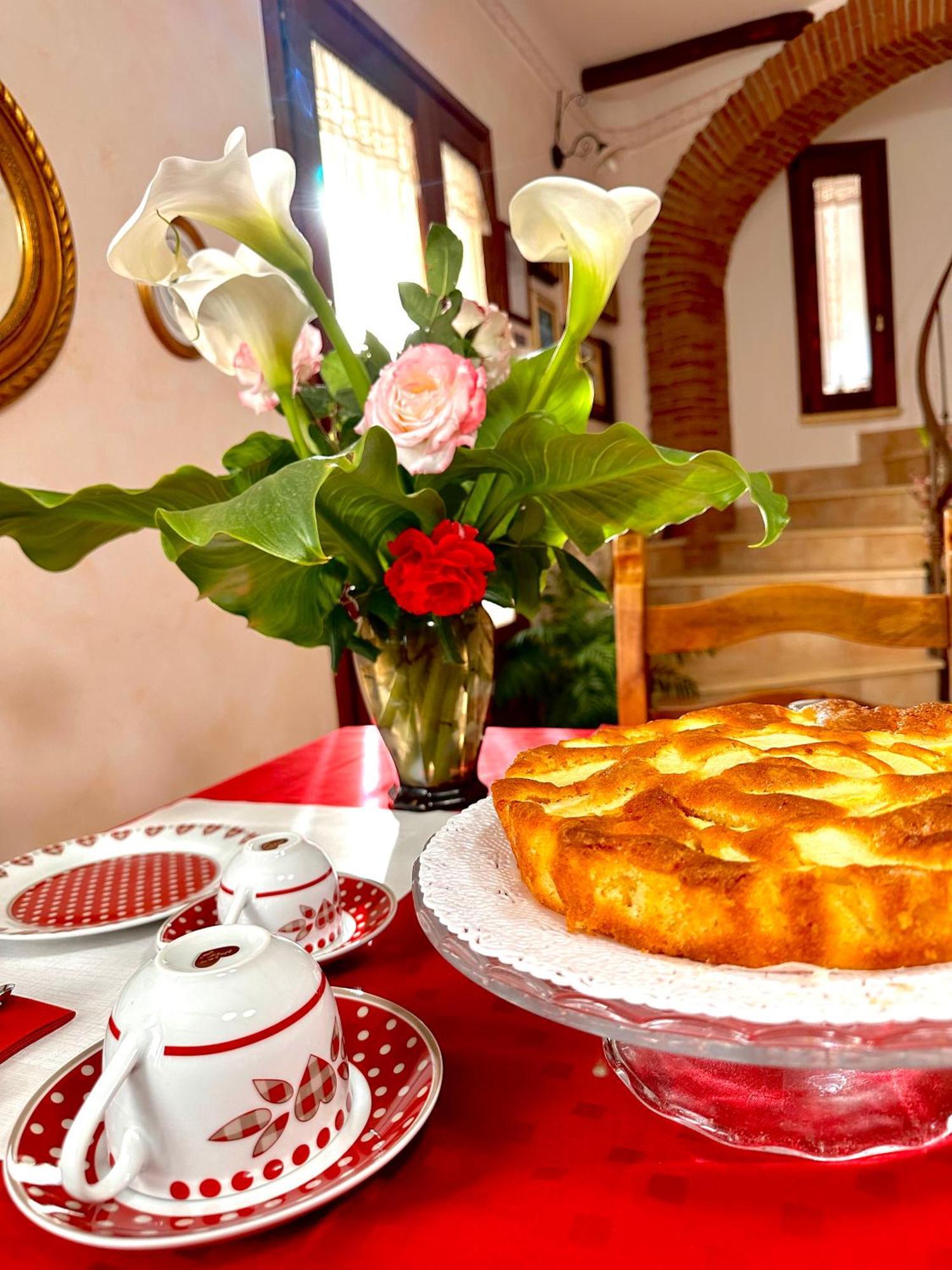 Il Ritrovo Delle Volpi Bed & Breakfast Аджерола Екстериор снимка